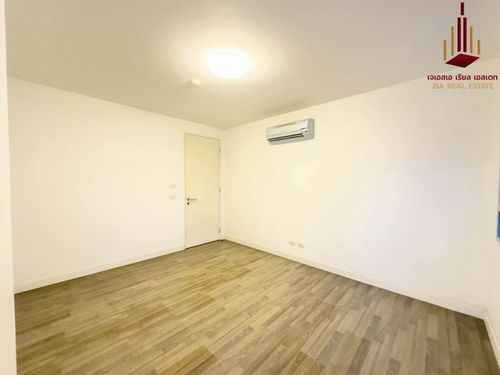 ✨ For Rent: The Clover Thonglor Condo ✨  💰 Only 38,000 THB/month