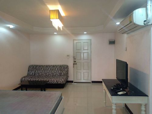 For rent, Pratunam Prestige Condominium, Soi Phetchaburi 15, near BTS Ratchathewi, Airport Link Phaya Thai, near the expressway, Pratunam Plattinum.