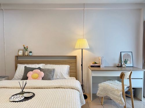 Condo for sale, Bang Yai Square, location, most rare item in this area! Walk to the MRT and chill, close to Central Westgate and Kasemrad International Hospital, within walking distance.