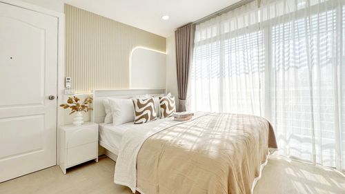 "Spacious room" That comes with a good vibe like shouting!  @ G1 Condo Lat Phrao Soi 1