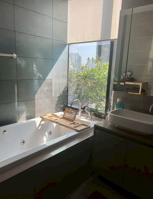Luxury Condo for Rent Chong Nonsi | Pet-Friendly Luxury | Near BTS Chong Nonsi | 85,000 THB/Month | คอนโดหรูให้เช่า ช่องนนทรี เลี้ยงสัตว์ได้ หรูหรา ใกล้ BTS ช่องนนทรี 85,000 บาท/เดือน – LTH14796