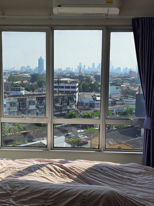 UNESCO World Heritage Wat Arun view!! Largest type with only one unit per floor!! 2BR 2BA Condo for Sale Motif Condo Sathorn–Wongwian Yai, Near BTS and MRT Lines!!