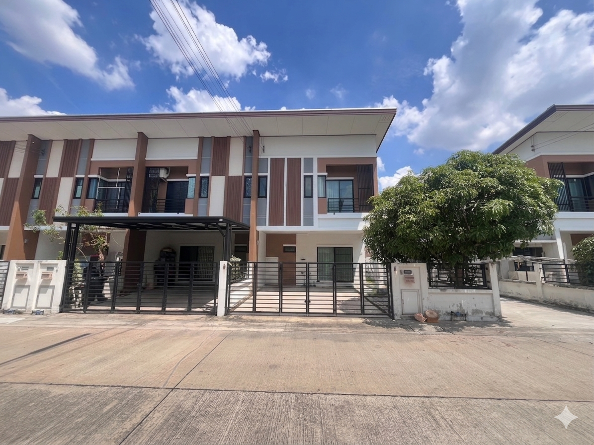Townhome for sale "corner house + next to the U-turn roundabout", best location in the project Baan Fah Townie Pinklao - Sai 5 🔥🏡