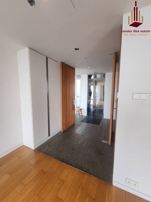 ✨ For Rent: The Met Condo ✨  💰 Only 93,000  THB/month