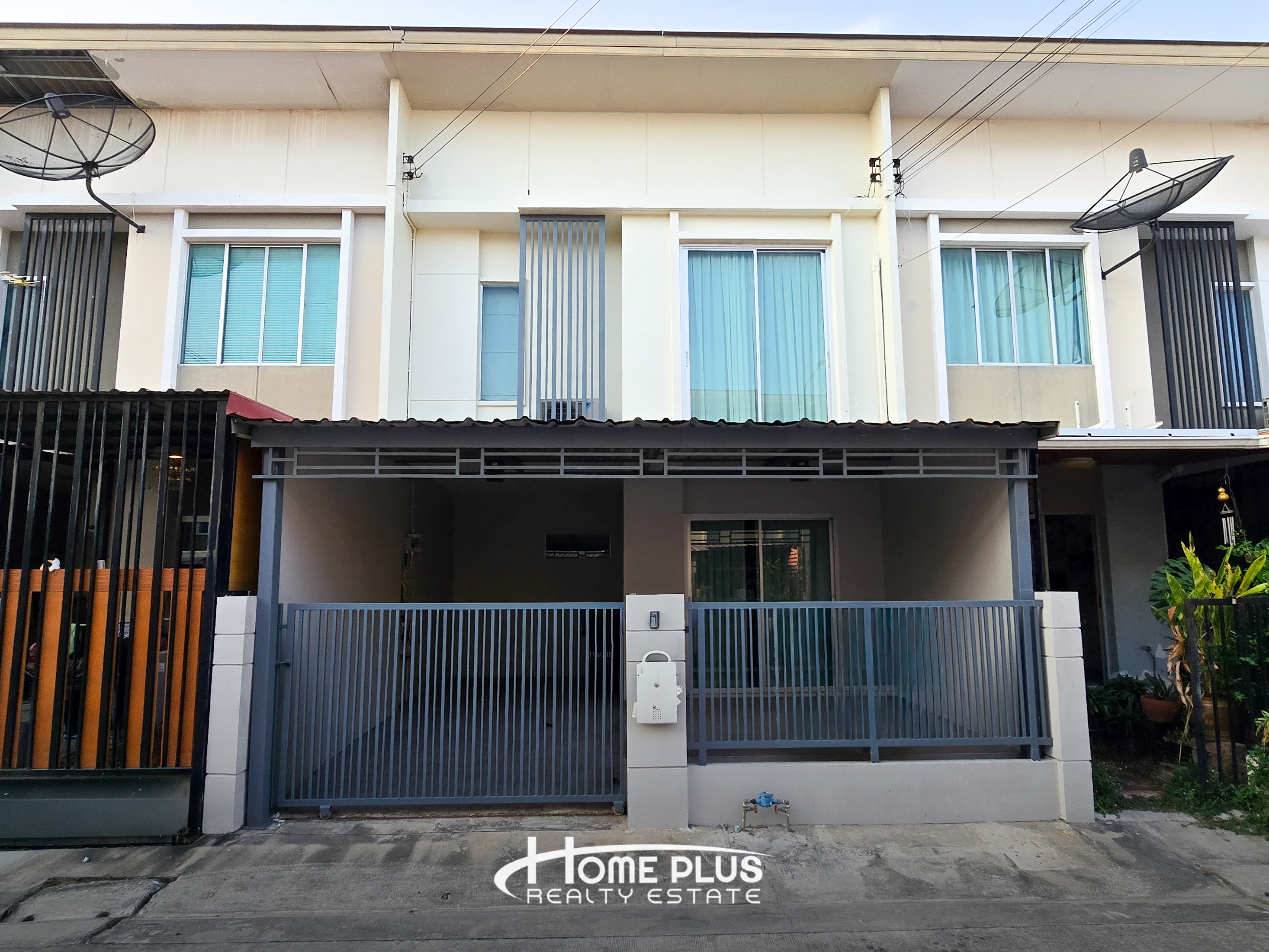 Newly renovated townhome for sale, Pruksa Ville 66/1 Bangna - Nam Daeng, ready to move in, potential location, convenient travel, near Mega Bangna, only 7 minutes.