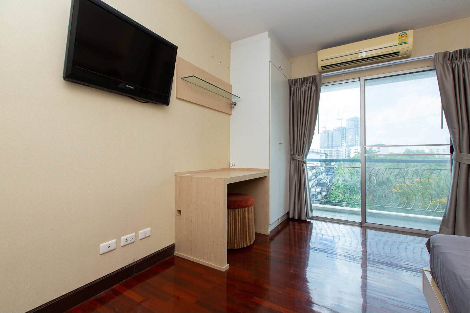 (รหัส S5601) ขายคอนโด โครงการ Wilmore Condominium : วิลมอร์ คอนโดมิเนียม