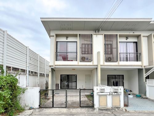 ขาย  ทาวน์โฮม 2 ชั้นหลังริม บางนา-เทพารักษ์