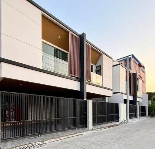 Semi-detached house, Chicha Udomsuk - Srinakarin / 3 Bedrooms (FOR SALE) GNG127