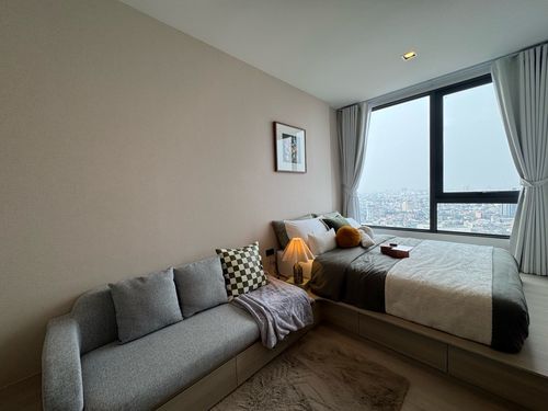 ✨ Not just a condo — a smarter way to live in the city🚆 Only 130 m to BTS Wongwian Yai 🛏 Studio | 25.52 sq.m.💰 Price: 3.69 MB
📞Phat 064-642-8664