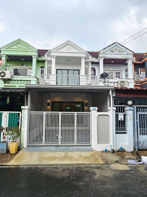 ขายทาวน์เฮาส์ลภาวัล 3 บางใหญ่ 17.5 ตร.ว. ใกล้ MRT สายสีม่วง มีเทอเรสแต่งใหม่ ฟรีโอน