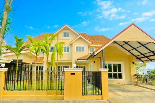 NamPhrae SanPaTong For rent 6bed 4bath detached house near WatSala 650m. HangDong Golf Club large ho