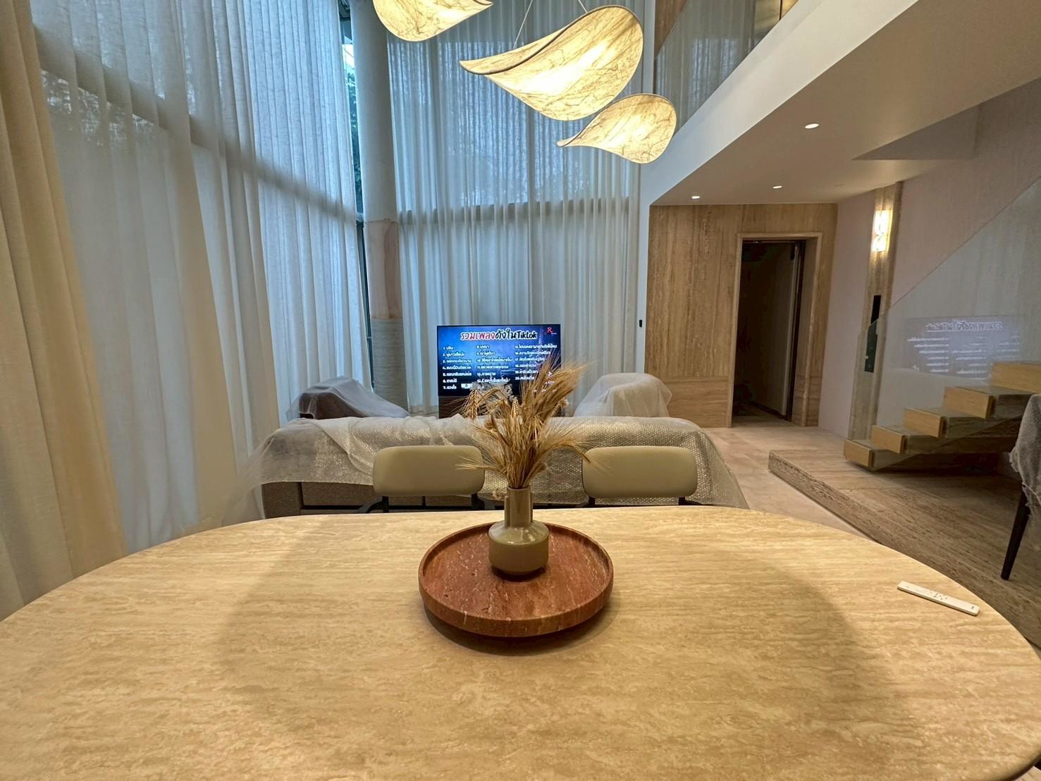LTH15468 – Luxury House for Sale Ekkamai | Private Pool Residence | Near BTS Ekkamai | 59 MB | บ้านหรูขาย เอกมัย พร้อมสระว่ายน้ำส่วนตัว ใกล้ BTS เอกมัย