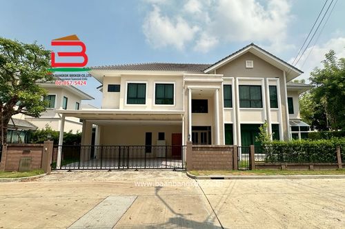 บ้านเดี่ยว หมู่บ้านลัดดารมย์ วงแหวน-รามอินทรา (ใกล้แฟชั่นไอส์แลนด์) เนื้อที่ 92.7 ตรว. แขวงออเงิน เขตสายไหม