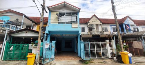 Townhouse for sale, Daoruang Village, Pathum Thani, 17 sq m, 2 bedrooms, very good price.