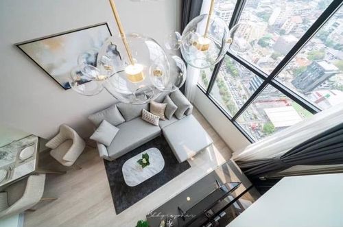 Available and ready to enter quickly. Condo in Sathorn, Rama 3 location, Duplex room, two floors, divided into perfect proportions. You can have a bedroom, an office, a living room with wide glass, good light, beautiful views, and a perfect function kitch