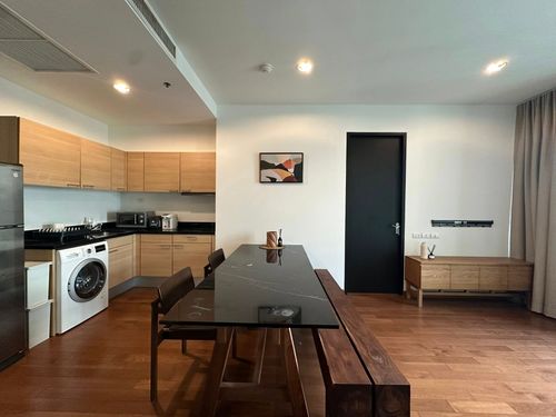 ให้เช่า The Address Chidlom 2 ห้องนอน ราคาดี ห้องมุม รีโนเวทใหม่ พร้อมเข้าอยู่ 