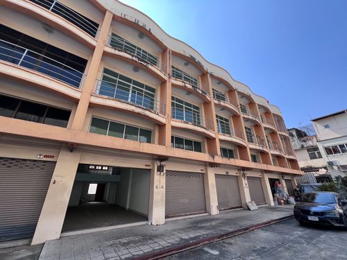 92548 - Shophouse for sale, 3 floors, 2 units @Nong Khaem Commercial Market 81/1