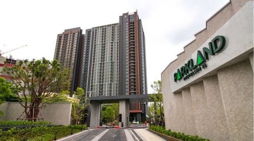 ✨ For Sale: The Parkland Phetkasem 56 Condo ✨  💰 Only 5,290,000 THB