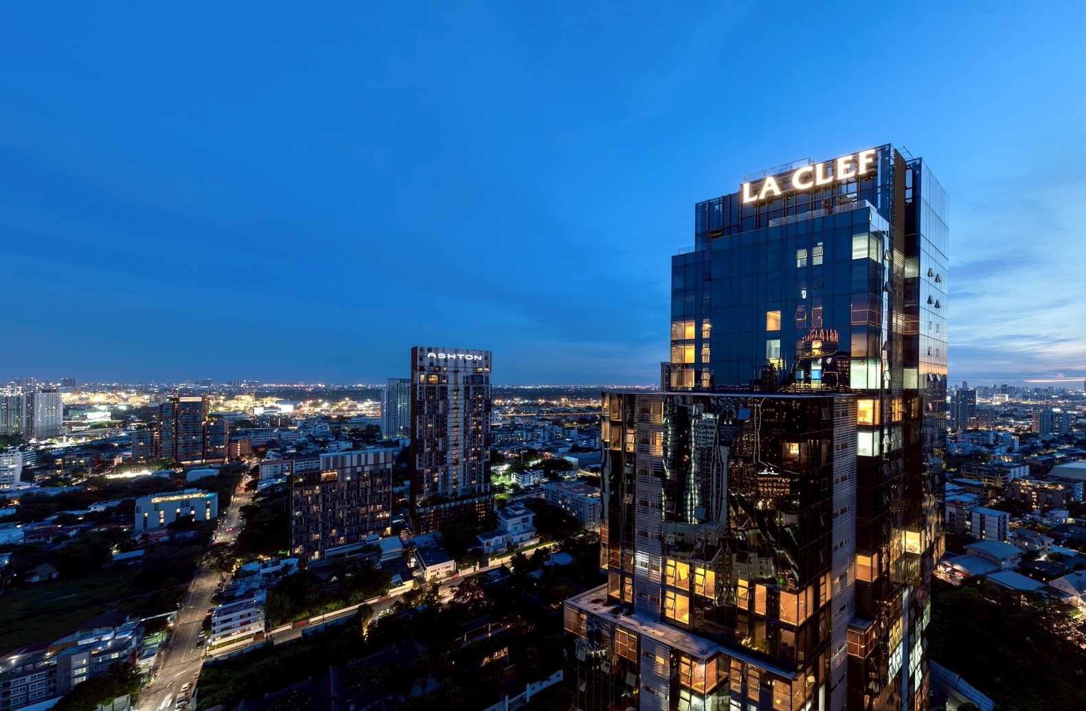 ขาย เพนต์เฮาส์หรูระดับ Ultra-Luxury The Residence 38 (เดอะ เรสซิเดนซ์ 38) 5 ห้องนอน 426 ตร.ม. ใกล้ BTS ทองหล่อ