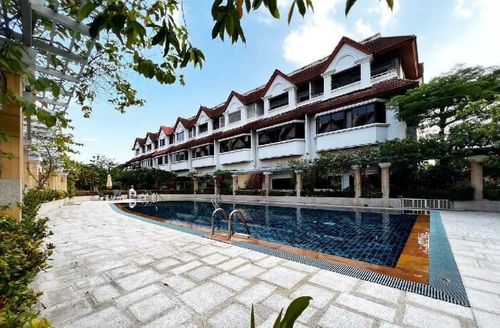 ให้เช่าทาวน์โฮม Lotus Point เอกมัย (31 ตร.ว.) 5 ชั้น 4 นอน 4 น้ำ 2จอด พร้อมอยู่