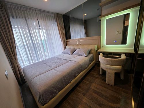🔥For Rent Now🔥 Life Ladprao Valley, next to BTS Ha Yaek Ladprao station. Free Netflix + Internet. Ready to move in.