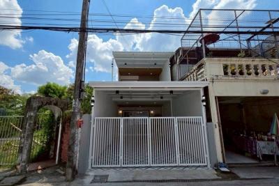 ขายบ้านเรวดี ติดสถานีรถไฟฟ้าศูนย์ราชการนนทบุรี ซอยเรวดี22 รีโนเวทใหม่ ตลาดขวัญ เมืองนนทบุรี นนทบุรี CX-154293