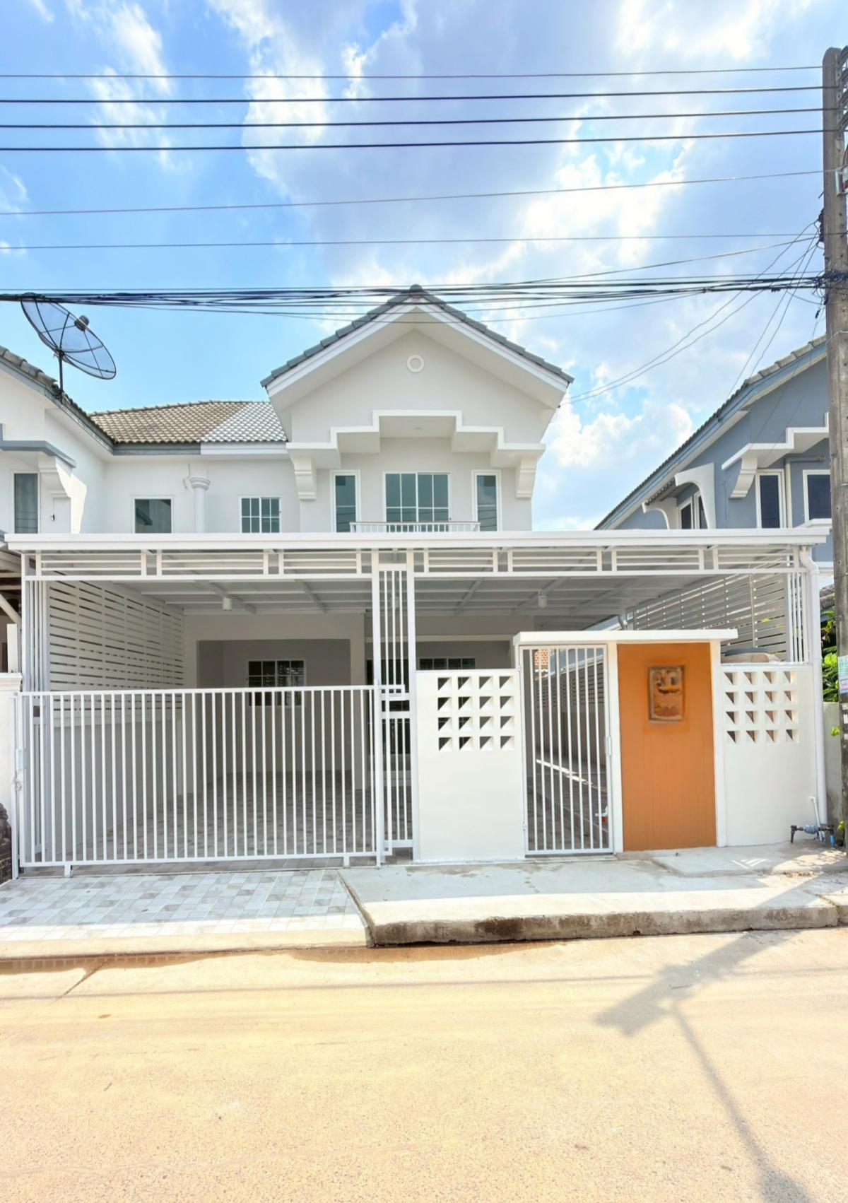 ขายทาวน์เฮ้าส์/ทาวน์โฮม ลัลลี่วิลล์ ลำลูกกาคลอง 3 รีโนเวทใหม่ ลาดสวาย ลำลูกกา ปทุมธานี CX-150392 ขายทาวน์เฮ้าส์/ทาวน์โฮม ลัลลี่วิลล์ ลำลูกกาคลอง 3 รีโนเวทใหม่ ลาดสวาย ลำลูกกา ปทุมธานี CX-150392