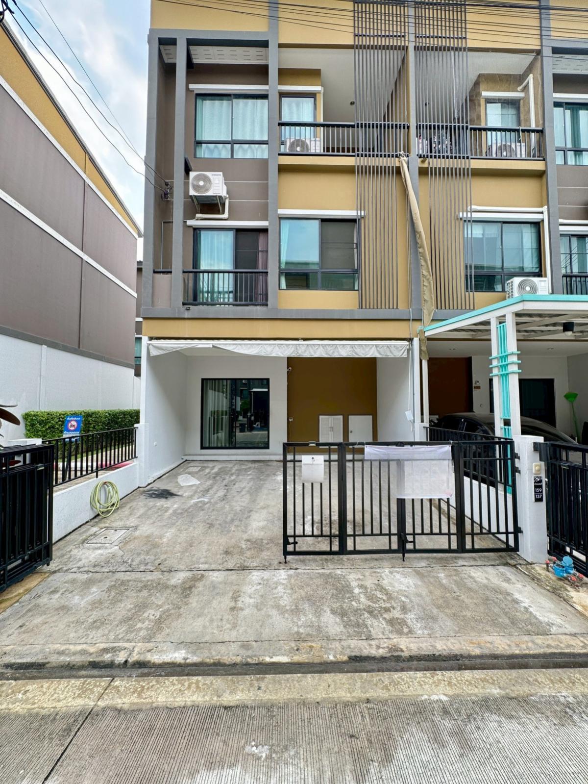 For Sale Townhouse/Townhome , Sammakorn Avenue Chaiyaphruek-Wongwaen , Lam Pho , Bang Bua Thong , Nonthaburi , CX-150126 For Sale Townhouse/Townhome , Sammakorn Avenue Chaiyaphruek-Wongwaen , Lam Pho , Bang Bua Thong , Nonthaburi , CX-150126