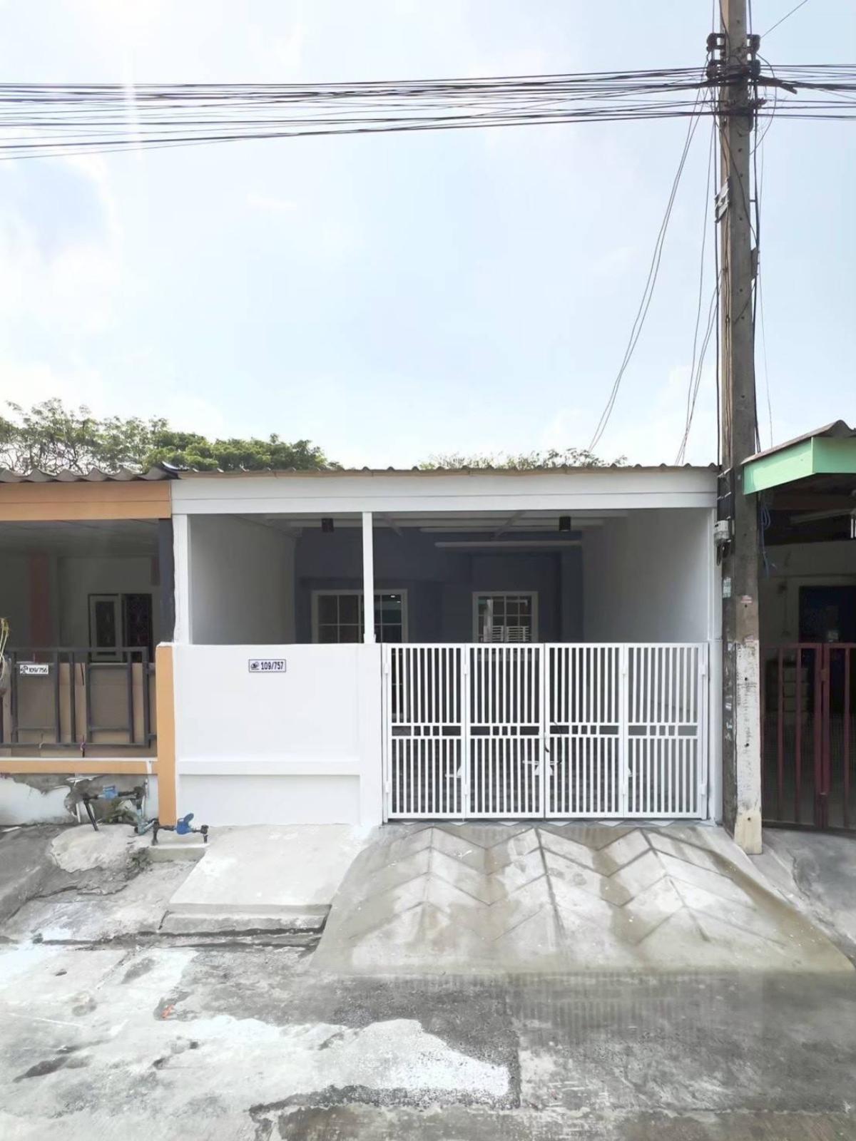 For Sale Townhouse/Townhome , Thanyapruek Klong 7 , newly renovated , Lam Phak Kut , Thanyaburi , Pathum Thani , CX-147868 For Sale Townhouse/Townhome , Thanyapruek Klong 7 , newly renovated , Lam Phak Kut , Thanyaburi , Pathum Thani , CX-147868