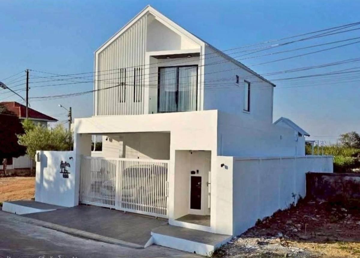For Sale House , Nakarin Garden Village Romklao 19/1 , wide frontage , Khlong Sam Prawet , Lat Krabang , Bangkok , CX-143238 For Sale House , Nakarin Garden Village Romklao 19/1 , wide frontage , Khlong Sam Prawet , Lat Krabang , Bangkok , CX-143238