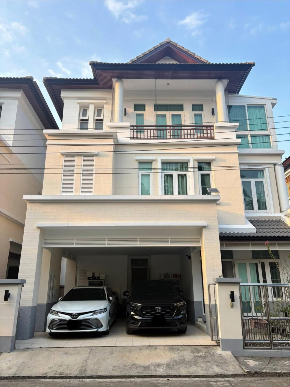 For Sale House , Areeya Casa Onnut , high floor , wide frontage , newly renovated , BTS-On Nut , Suan Luang , Suan Luang , Bangkok , CX-152378