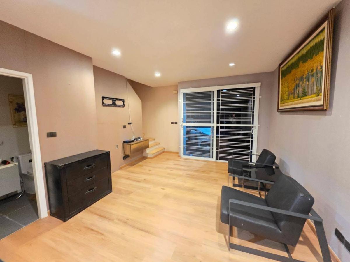 For Sale Townhouse/Townhome  , Patio Chaengwattana - Mueangthong , wide frontage , Ban Mai , Pak Kret , Nonthaburi , CX-152452