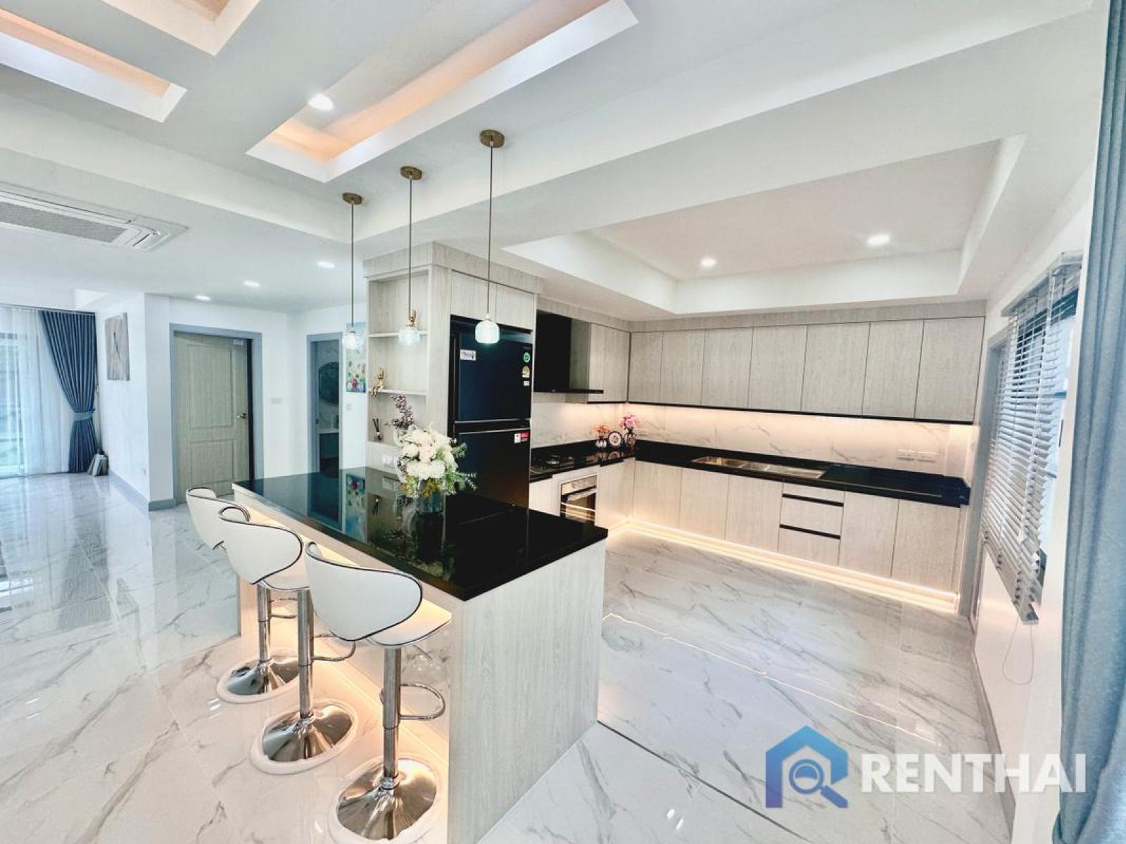 บ้านเดี่ยวขนาดใหญ่ในโครงการ Central Park 5 Pattaya – รูปที่ 4