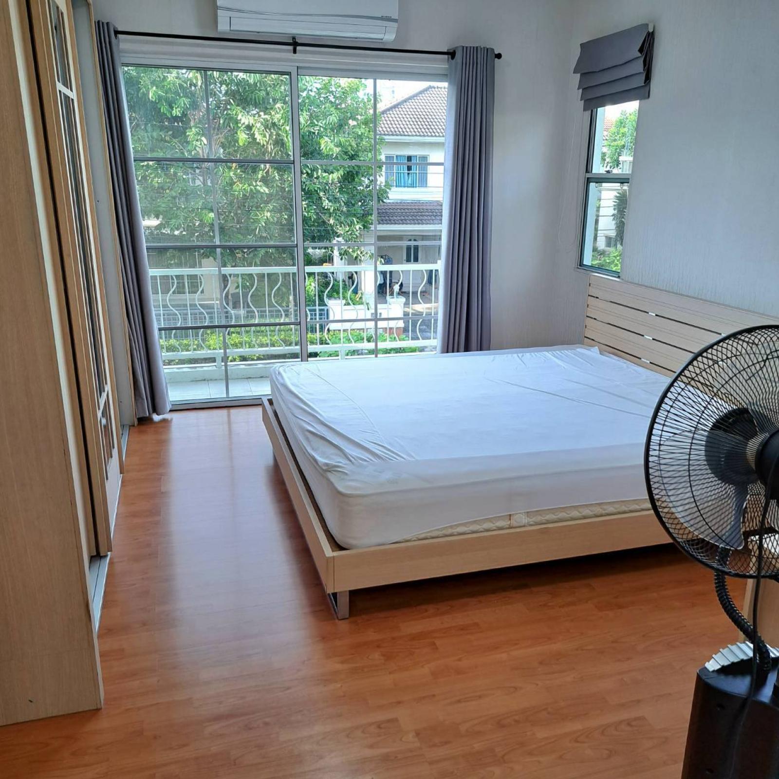 MN05100 - Mantana Onnut - Wongwaen :  มัณฑนา อ่อนนุช - วงแหวน : Mantana Onnut - Wongwaen :  มัณฑนา อ่อนนุช - วงแหวน - #Megabangna #InternationalSchool (PanAsia / Concordian) #SuvarnabhumiAirport – รูปที่ 2