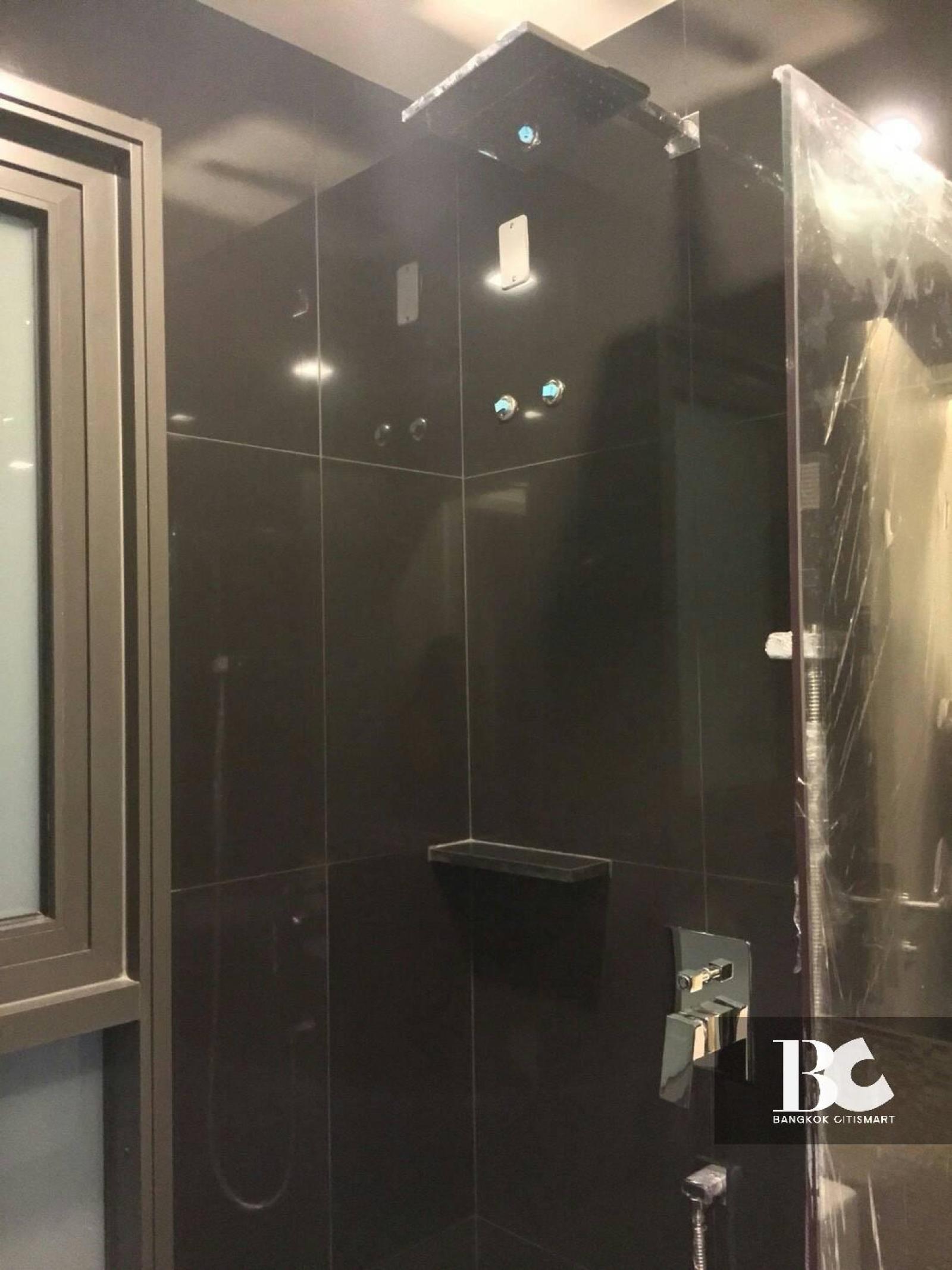 1 Bed 41.5 ตร.ม. ต่ำกว่า 185,000 บาท/ตร.ม. ใกล้ BTS ทองหล่อ | RHYTHM Sukhumvit 36-38 | 7.68 ล้านบาท – รูปที่ 3
