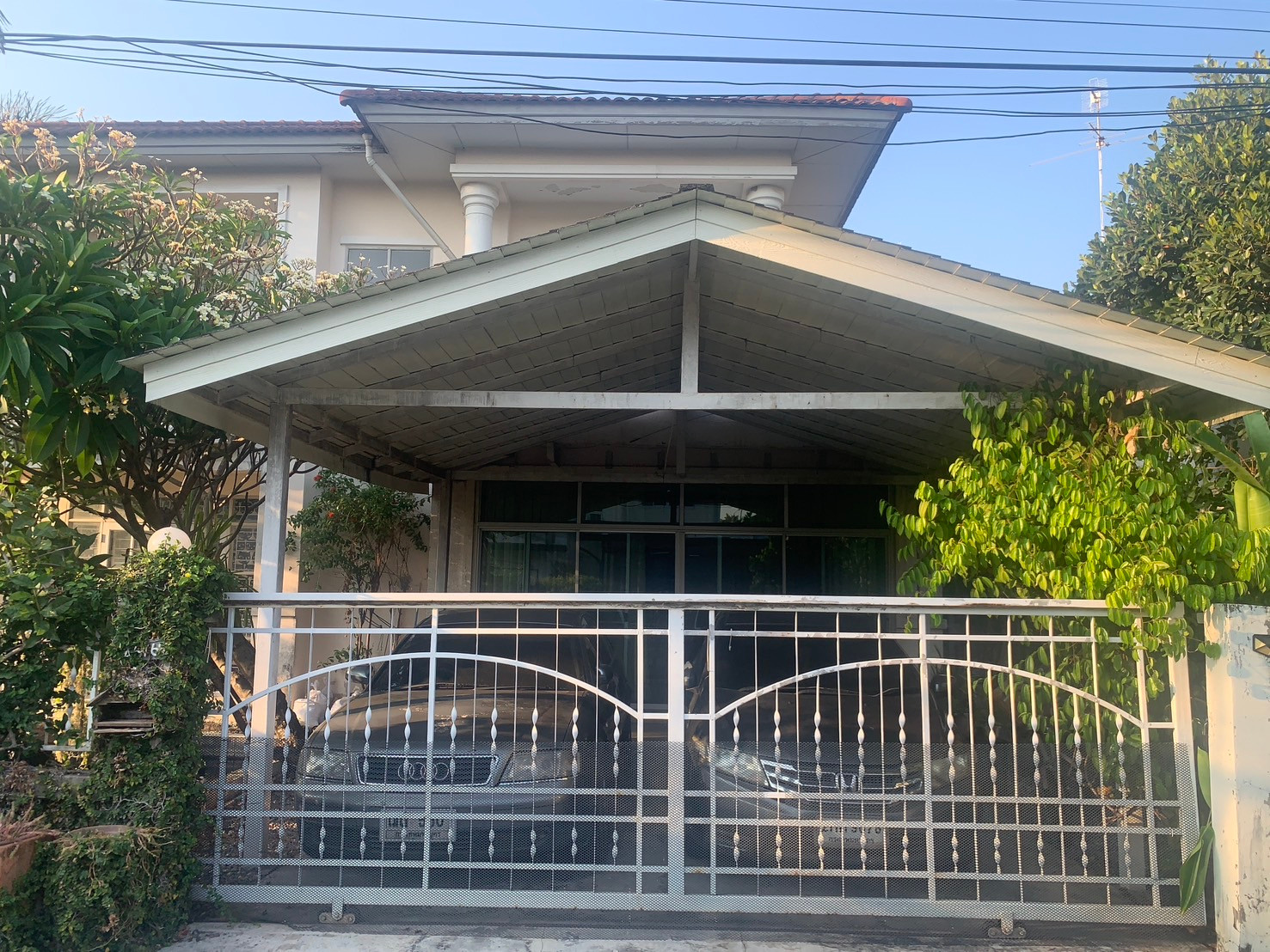 ขายบ้านพร้อมที่ดิน หลังมุม พื้นที่ใหญ่ หมู่บ้านบุรีรมย์ รามอินทรา กม.8 ซ.คู้บอน 41 – รูปที่ 2