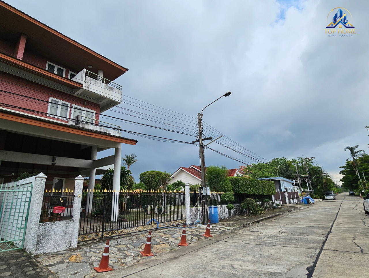 ขายด่วน❗️ ที่ดินพร้อมบ้าน 199 ตร.ว  หมู่บ้านเอกบุรี รามอินทรา103/2 เนื้อที่รอบบ้านกว้าง  – รูปที่ 3