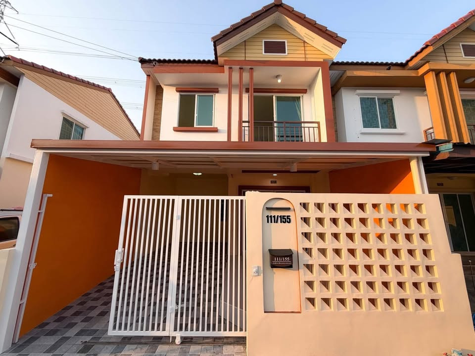 🔥Corner Townhome for Sale at Pisan Village Liab Wongwaen-Rama 2 Near Rama 2 Road 🔥Corner Townhome for Sale at Pisan Village Liab Wongwaen-Rama 2 Near Rama 2 Road