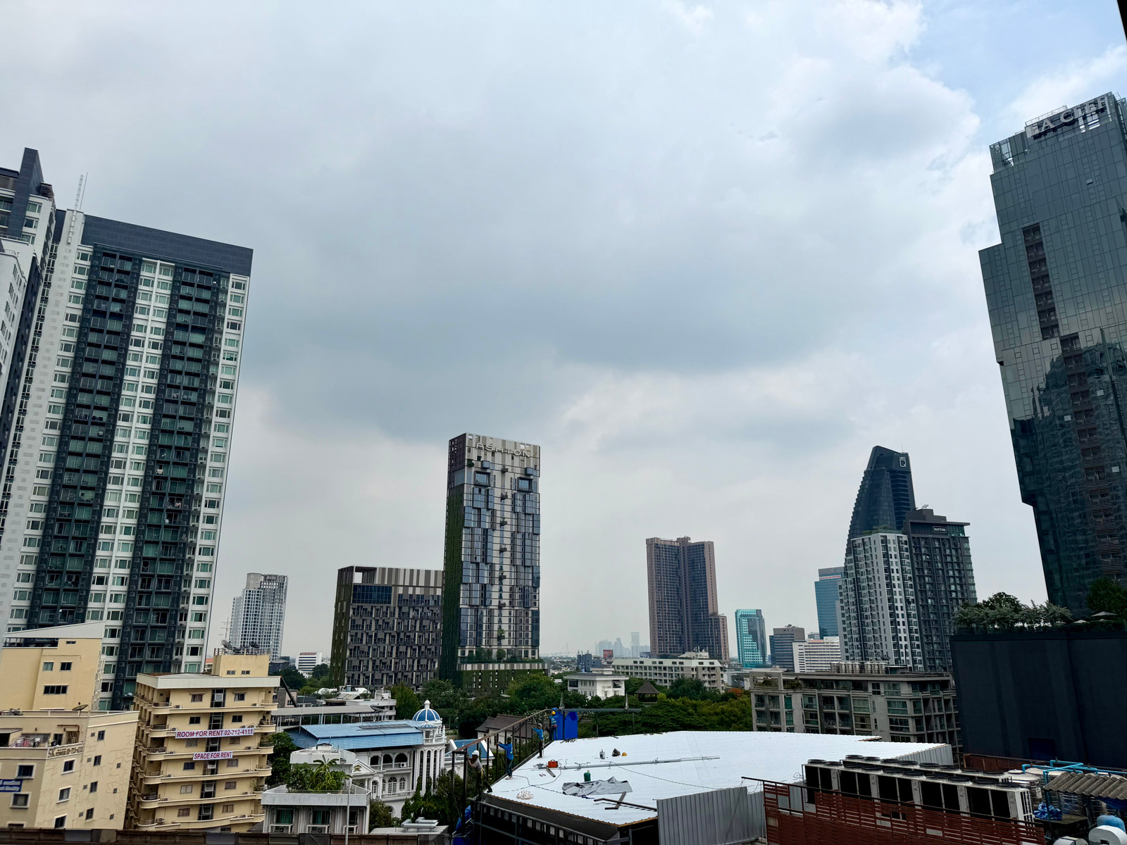Pro room, best price like never before. Clear view, PET Allowed, call 0946503223 Pro room, best price like never before. Clear view, PET Allowed, call 0946503223