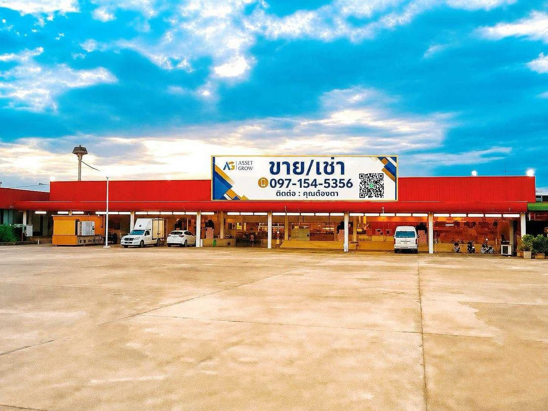 💥For sale or long term rent 📌 Nat Phochana Shop Building Long continuous building, next to PT gas station, Nakhon Sawan 2 branch (Nong Kradon)