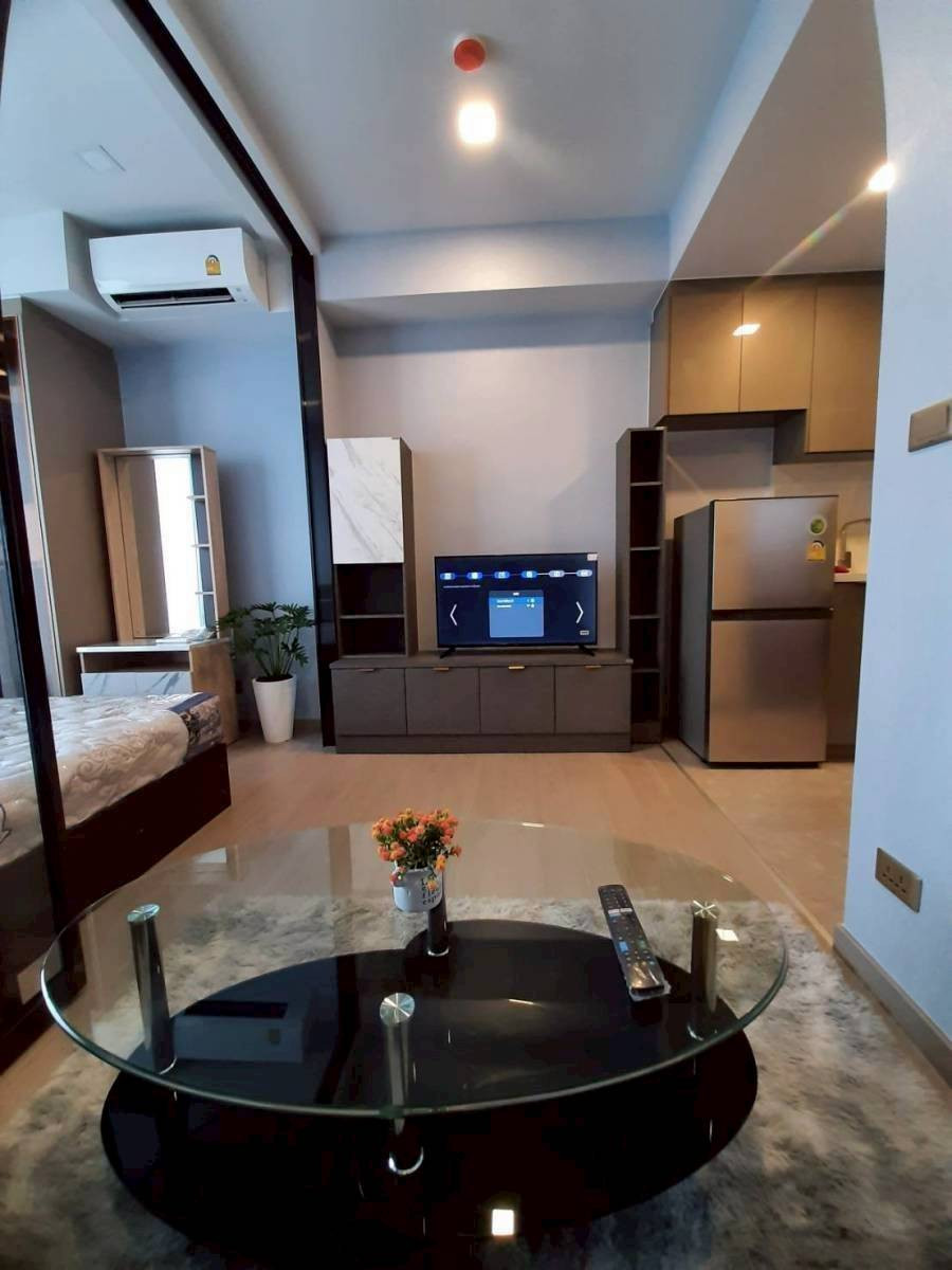 M1266 Condo for rent One Nine Five