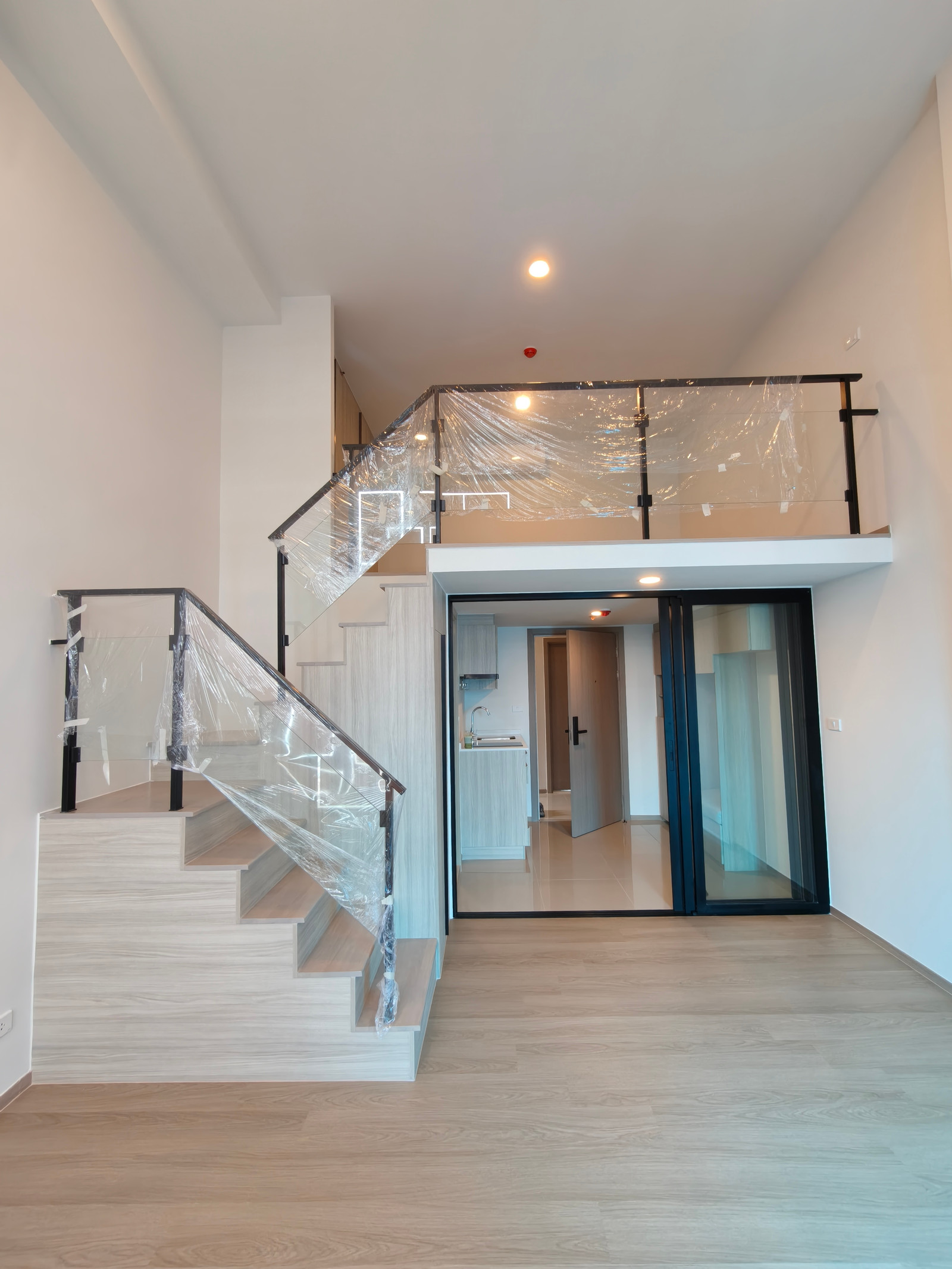 Condo near Siriraj Hospital, cheap price, less than 4 million, new room, selling cheap, hurry to sell. Condo near Siriraj Hospital, cheap price, less than 4 million, new room, selling cheap, hurry to sell.