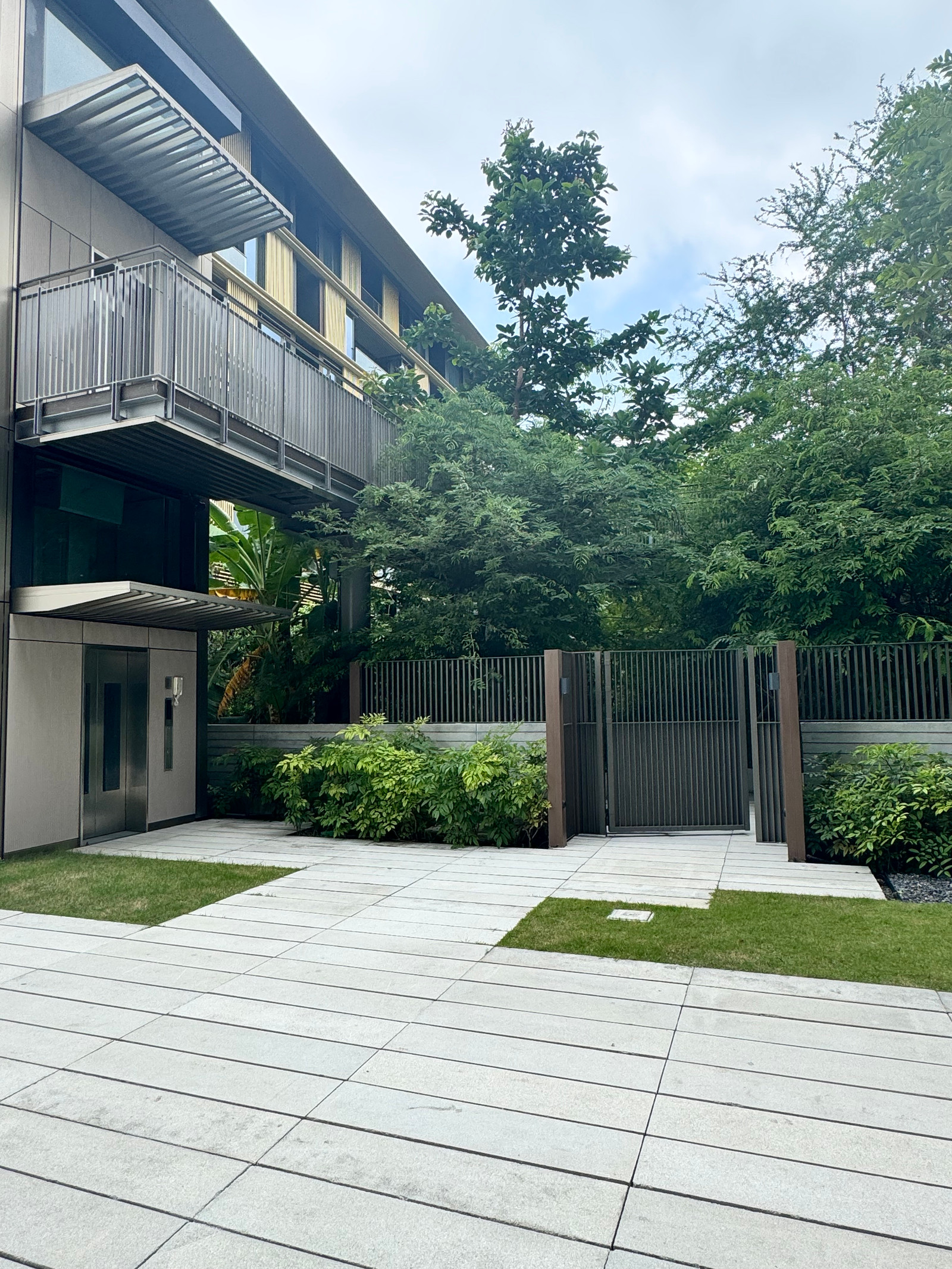 [CD-BN-147] ✨ Luxury Condo for Rent at Mulberry Grove The Forestias