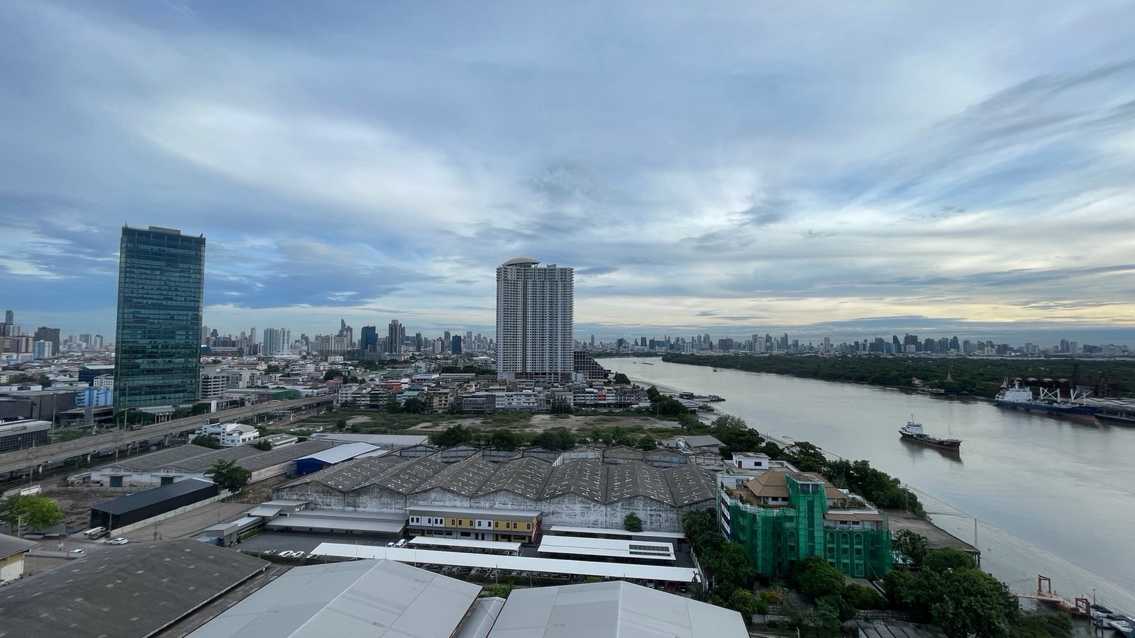 ขายคอนโดริมน้ำลุมพินีนราธิวาสเจ้าพระยา1 ห้องนอน ชั้นสูง วิวแม่น้ำ 40.17 ตรม ราคาพิเศษ ขายคอนโดริมน้ำลุมพินีนราธิวาสเจ้าพระยา1 ห้องนอน ชั้นสูง วิวแม่น้ำ 40.17 ตรม ราคาพิเศษ