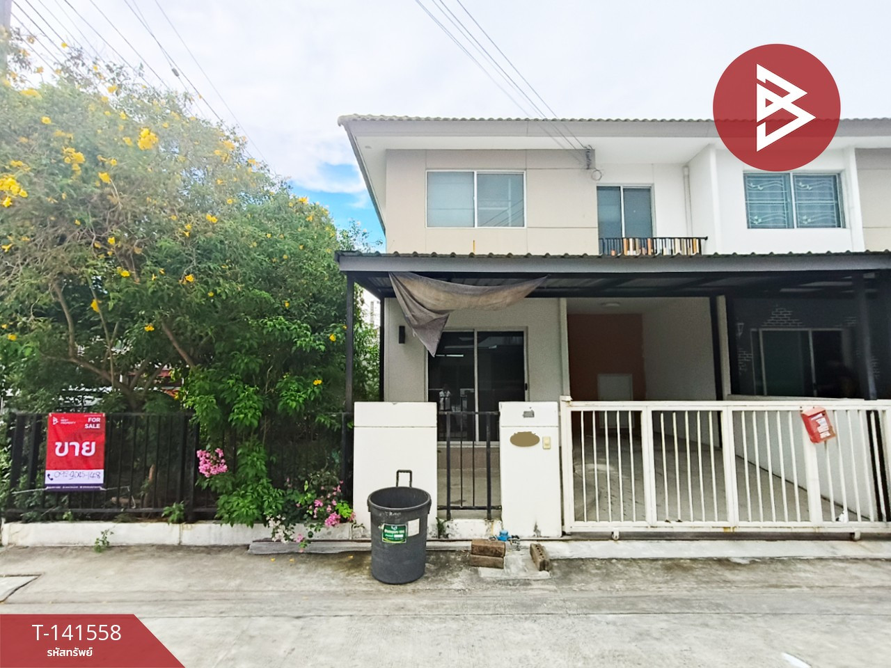Townhouse for sale Pruksa Village 104, Sukhumvit-Phraeksa, Samut Prakan, ready to move in. Townhouse for sale Pruksa Village 104, Sukhumvit-Phraeksa, Samut Prakan, ready to move in.