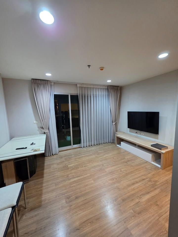 Condo for sale, Fuse Chan-Sathorn, fully furnished, ready to move in, only 4.3 million baht. Condo for sale, Fuse Chan-Sathorn, fully furnished, ready to move in, only 4.3 million baht.