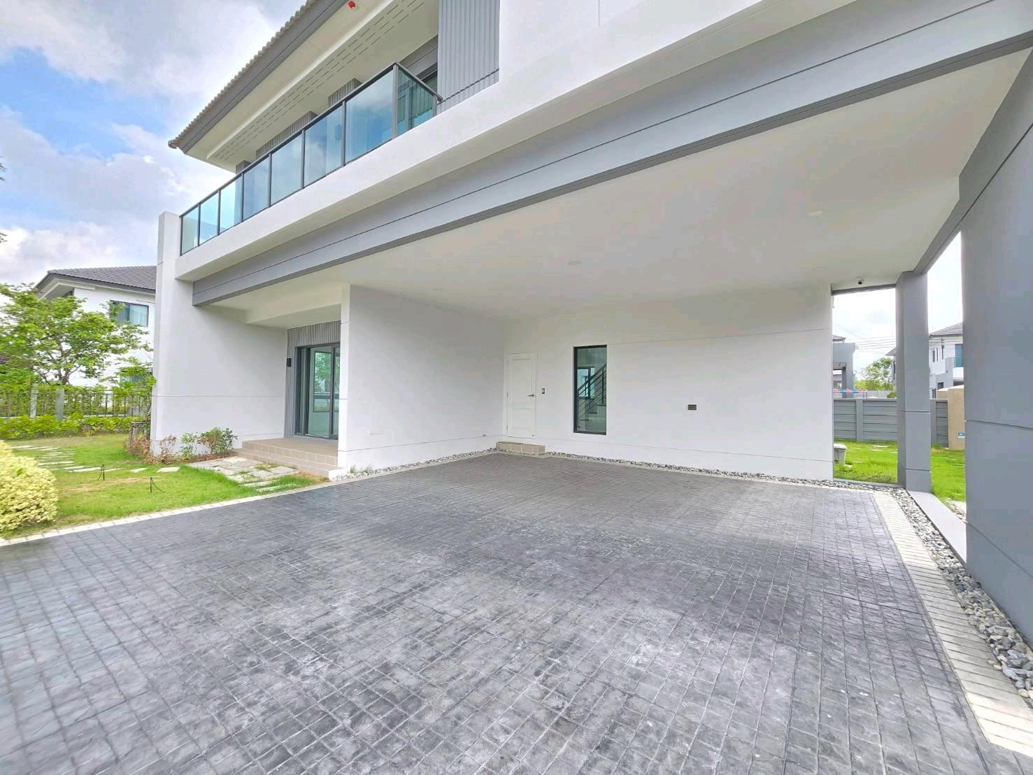 💫ขาย บ้านเดี่ยว Centro ทวีวัฒนา💫
🏡บ้านเดี่ยวหลังใหญ่ พร้อมอยู่ ทำเลดีฝั่งทวีวัฒนา

✨บ้านสภาพดี พร้อมอยู่
✨บ้านมือ 1 ไม่เคยเข้าอยู่
✨พื้นที่ใช้สอยกว้าง 301 ตารางเมตร
✨ฟังก์ชันครบ 4 ห้องนอน 5 ห้องน้ำ
✨บ้านหันหน้าทิศใต้ ลมเข้าตลอดวัน
✨โครงการส่วนกลางครบ ใ – รูปที่ 3
