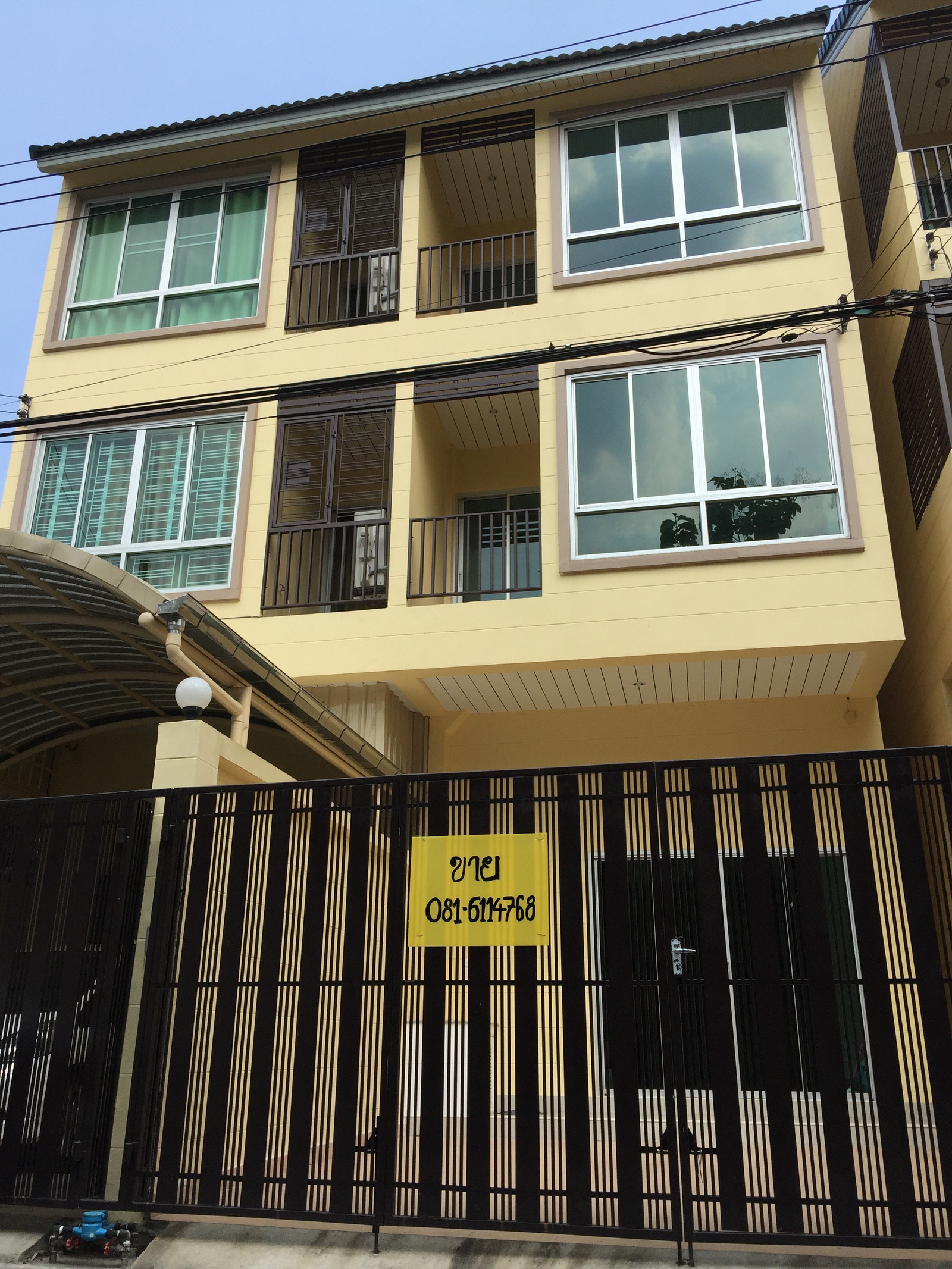 บ้านทาวน์โฮม ซอย อินทามระ 19 สุทธิสารวินิจฉัย ใจกลางเมือง กรุงเทพมหานคร ทาวน์โฮม 3 ชั้น 5 ระดับ 3 ห้องนอน 3 ห้องน้ำ 1 ห้องพักผ่อน บ้านทาวน์โฮม ซอย อินทามระ 19 สุทธิสารวินิจฉัย ใจกลางเมือง กรุงเทพมหานคร ทาวน์โฮม 3 ชั้น 5 ระดับ 3 ห้องนอน 3 ห้องน้ำ 1 ห้องพักผ่อน
