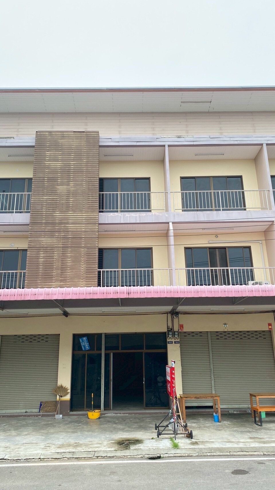 ขาย/ให้เช่า อาคารพาณิชย์ 3 ชั้น ทำเลดีใจกลางเมืองประจวบคีรีขันธ์ – รูปที่ 3