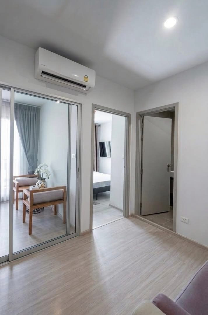 LHC-0389 For rent The Parkland Phetkasem 56
🛌1 bedroom, 30 sq m, closed kitchen, north side 🚇 near MRT Phasi Charoen LHC-0389 For rent The Parkland Phetkasem 56
🛌1 bedroom, 30 sq m, closed kitchen, north side 🚇 near MRT Phasi Charoen
